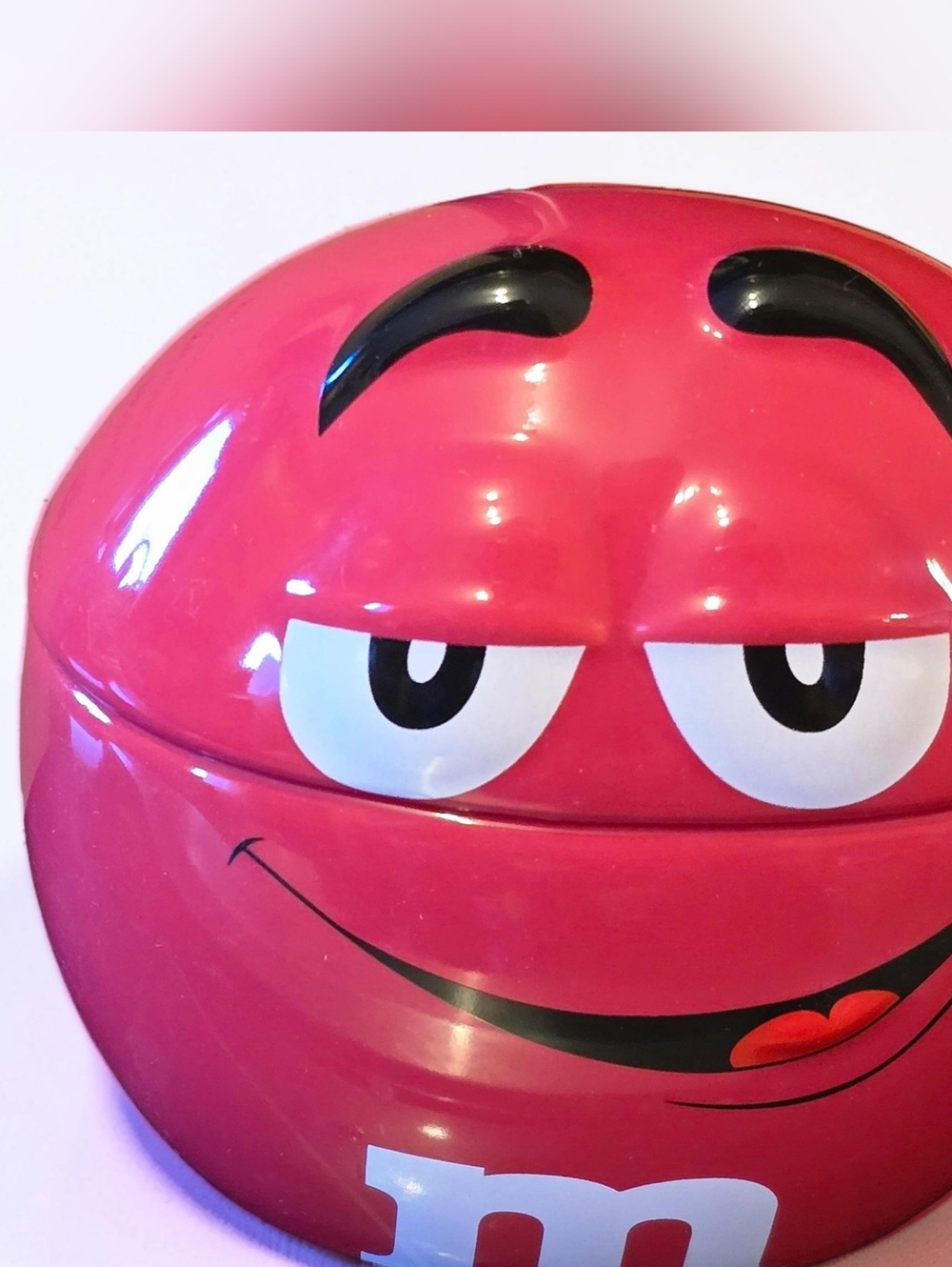 M&M's Red Character Ceramic Covered Candy Dish 2009 - 5 1/2" **NEW in Box**